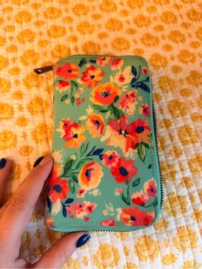 Wander Floral Zip Wallet - Teal Floral Print